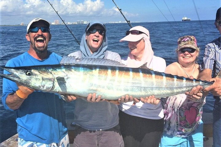 4-Hour Shared Big Game Deep Sea Fishing Charter in Fort Lauderdale - Photo 1 of 15